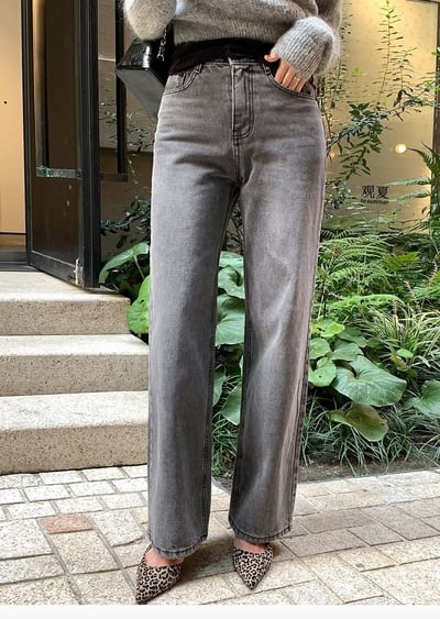 刷淺白黑灰直筒牛仔褲1