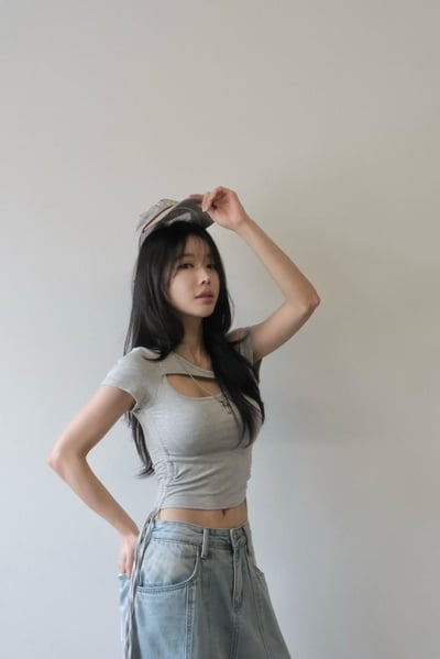 斜肩膀辣妹BRA 短T2