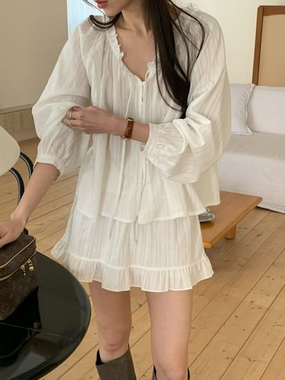 前綁結花邊Ｖ領棉麻衫＋荷葉棉麻短裙SET(可拆買）1