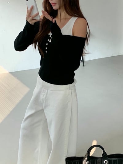 假兩件撞色Ｕ領排釦針織衫9