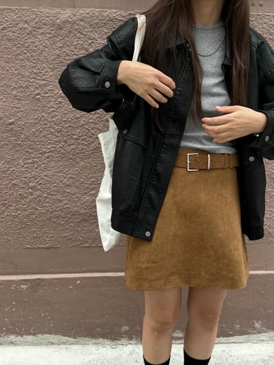 挺款麂皮Ａ字短裙（附皮帶）3
