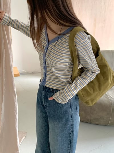 Y領撞色橫條紋排釦針織衫8