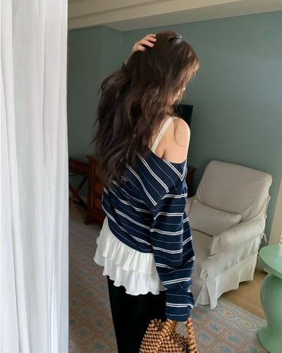 斜肩配色橫條紋薄款Ｔ10