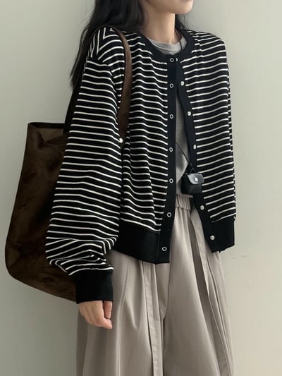 圓領橫條紋排釦棒球外套4