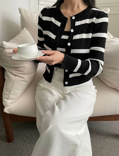 薄款橫條針織背心＋排釦坑紋外套SET3