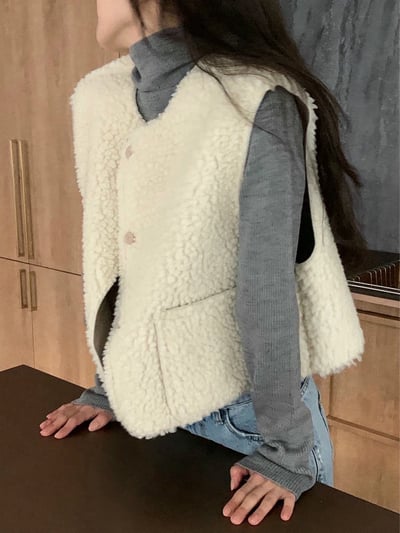 雙面穿麂皮羊羔毛短版背心7