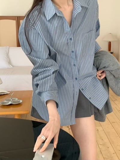 落肩直紋寬鬆襯衫3