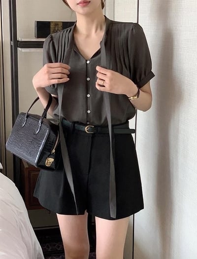 （客訂勿下單)綁結領前壓摺公主袖雪紡衫1