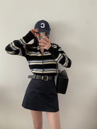 復古配色條紋排扣針織衫1