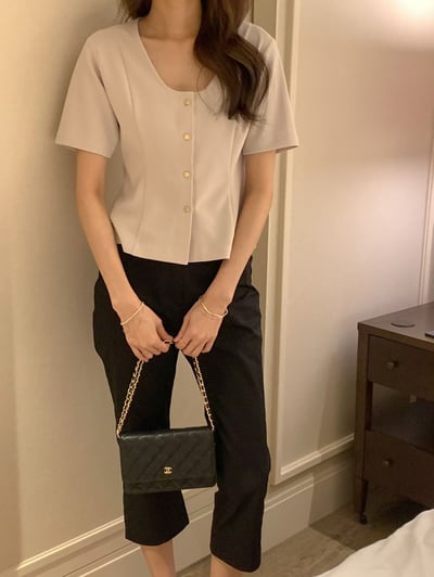 Ｕ領小圓金釦西裝布襯衫3