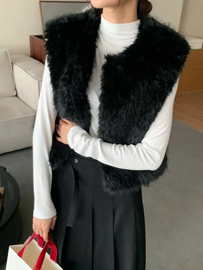 水貂毛短版背心2