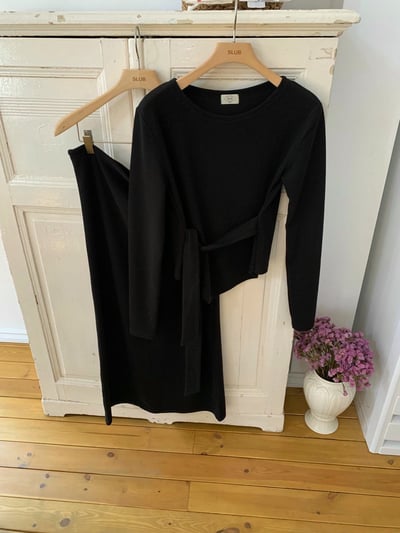 側綁結薄款Ｔ＋抽繩鬆緊長裙SET(可拆買)12