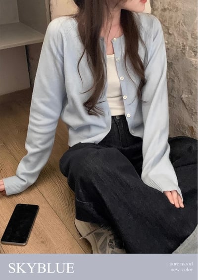 多色款！金牌小logo圓領排釦短版針織衣4