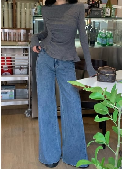 斜切邊荷葉下擺造型螺紋上衣7