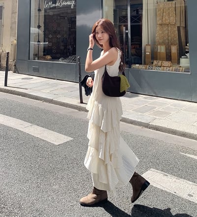 蕾絲V領小花刺繡斜邊層次蛋糕長洋4