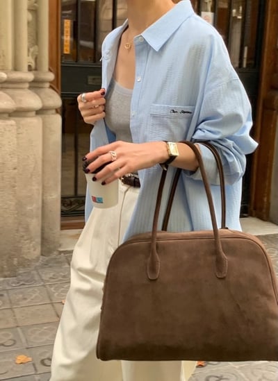 口袋刺繡壓紋長版襯衫5