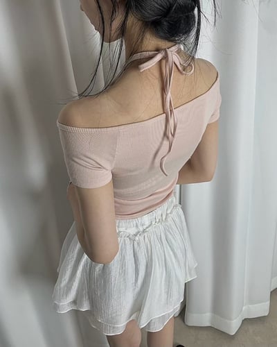 繞頸蕾絲造型假兩件短Ｔ5