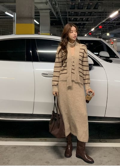 附綁巾V領橫條紋針織外套＋長裙SET5