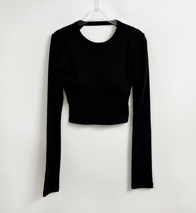 後挖背BRATOP彈力長袖短版Ｔ10