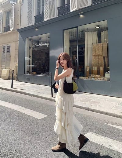 蕾絲V領小花刺繡斜邊層次蛋糕長洋2