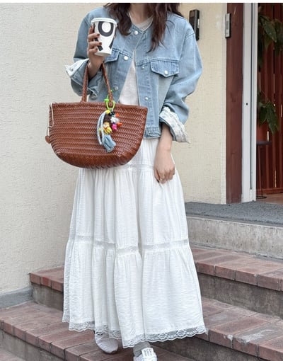 袖口繡蕾絲設計淺藍牛仔外套5