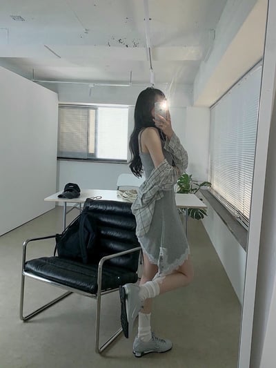 不對稱下擺拼接蕾絲棉質背心短洋4