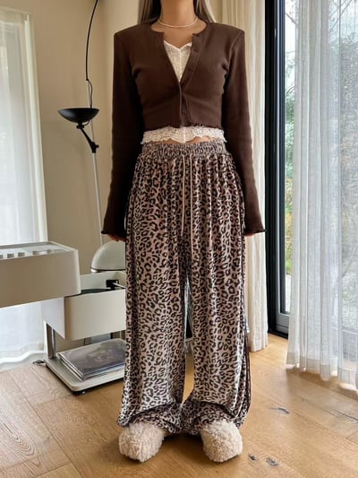 蕾絲拼接針織上衣2