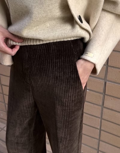 天鵝絨坑紋直筒落地褲8