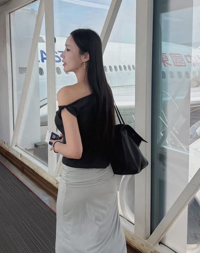 不對稱單肩斜領扭結上衣13
