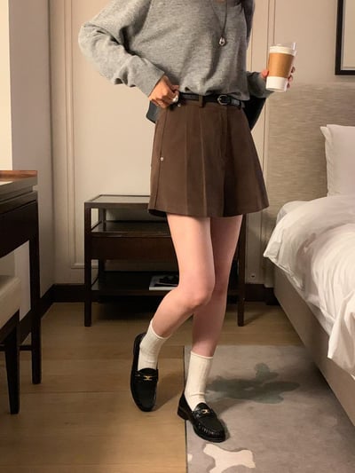 兩側打摺Ａ字短褲11