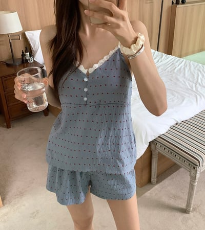 蕾絲Ｖ領含罩杯背心＋鬆緊短褲居家SET3