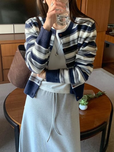 小徽章條紋針織外套上衣9