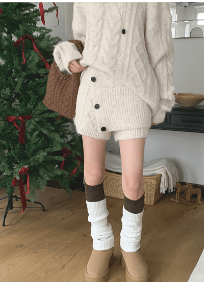 （限量款）圓領麻花針織衣＋排釦圍脖＋鬆緊短褲SET10