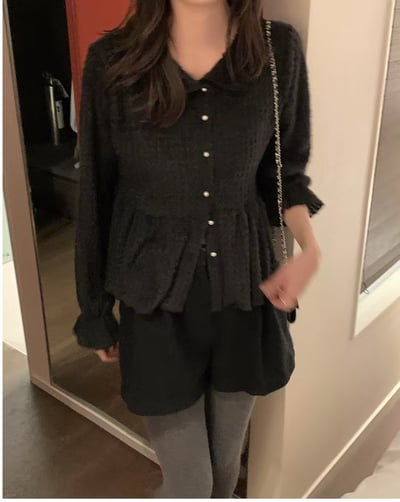 荷葉下襬珍珠釦磨毛娃娃衫5