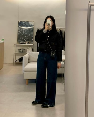 娃娃領菱格紋金釦輕薄羽絨外套8