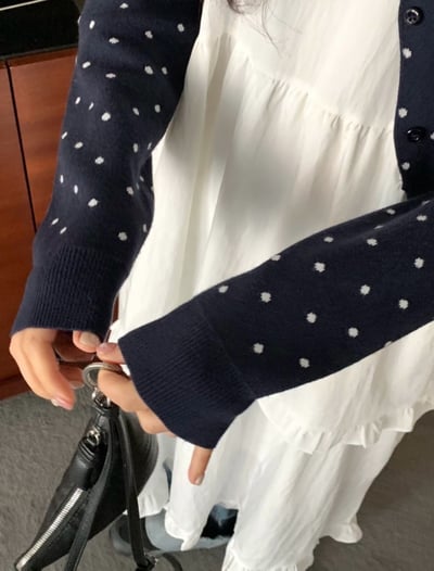 甜美復古點點排釦針織外套4