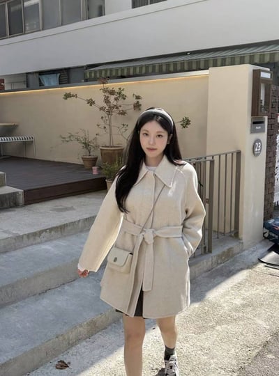 排釦傘襬後開衩羊毛大衣5