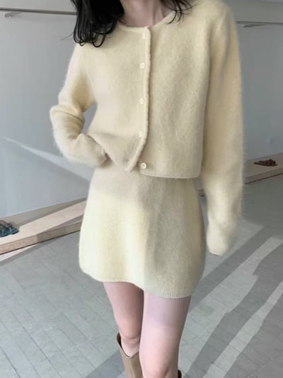 短毛圓領排釦針織衫＋鬆緊Ａ字短裙SET9