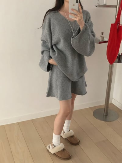 素色Ｖ領寬鬆針織衫＋針織短裙SET3