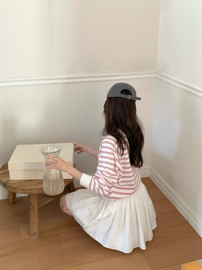 (客訂勿下單）V領休閒條文圓牌logo針織衫7