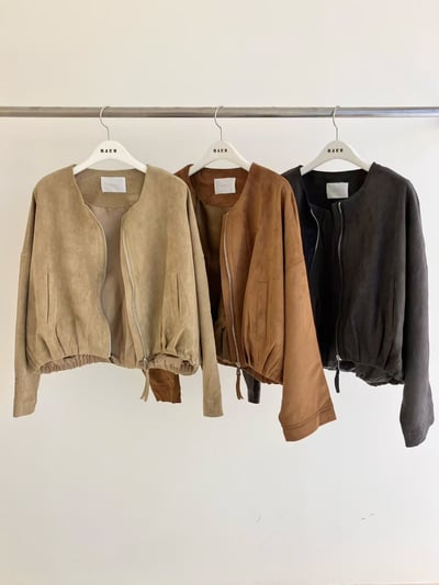 落肩圓領薄款麂皮拉鍊夾克7
