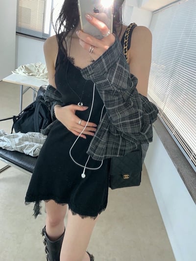 不對稱下擺拼接蕾絲棉質背心短洋9