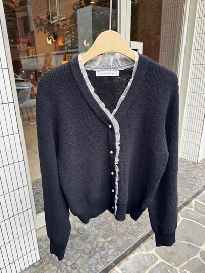 V領滾邊針織上衣6