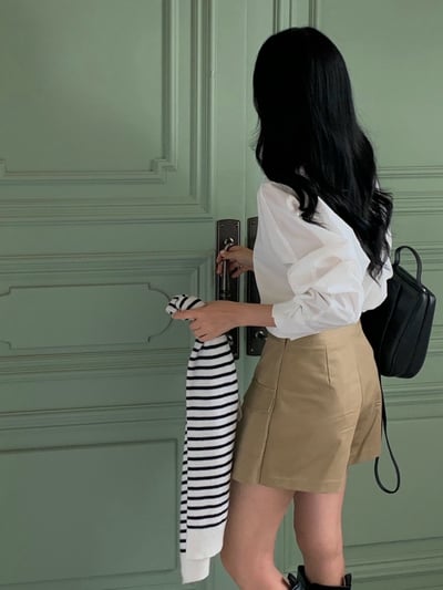 雙口袋拉鍊背心＋工裝風側百摺短褲裙7