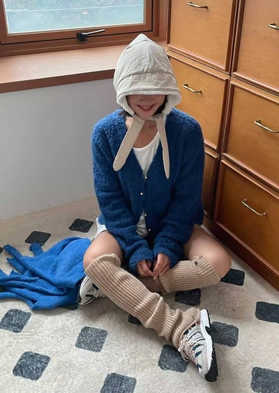 Ｖ領毛圈感金釦軟糯針織衣11