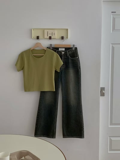 後皮革車標短版素Ｔ4