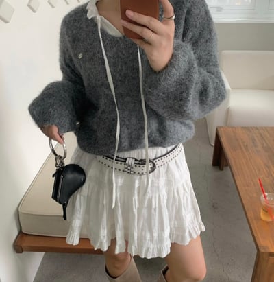 Ｖ領泡泡袖金牌logo厚款針織衣3