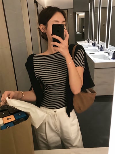 超顯瘦！平領細條紋縮腰棉Ｔ2