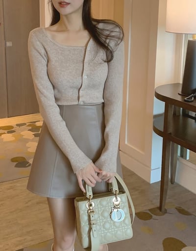 單邊露肩側排釦細坑紋針織衣2