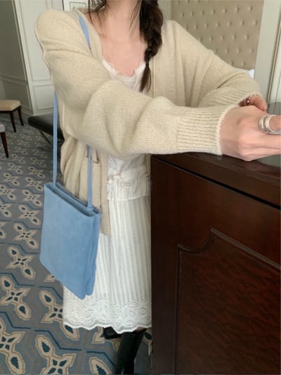 柔軟薄針織雙口袋針織外套10